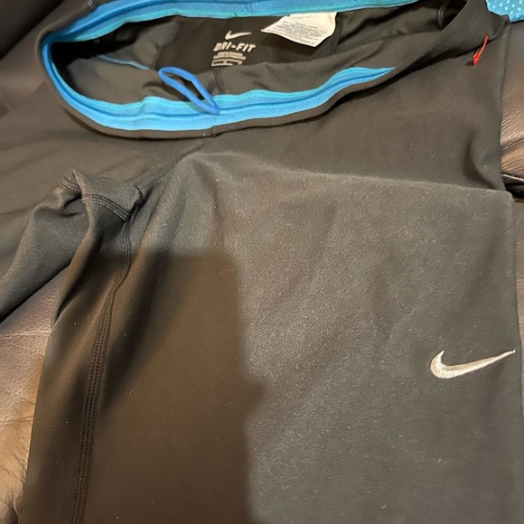 Nike Blue and Black Activewear Set-  SMALL NWOT BEAUTIFUL 3 pieces!!! - Picture 6 of 16
